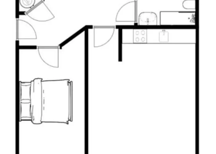 George Hudson Court Apartments *