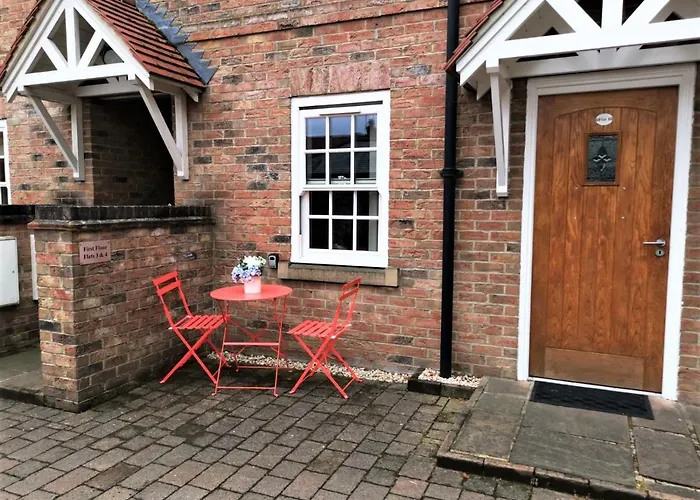 George Hudson Court Apartments Apartment