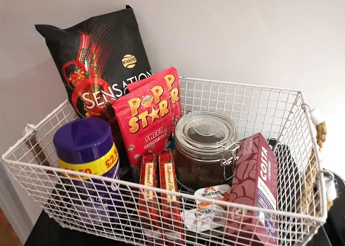 Private George Hudson Court Apartments Close To City Walls Apartment *