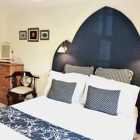 George Hudson Court Apartman *